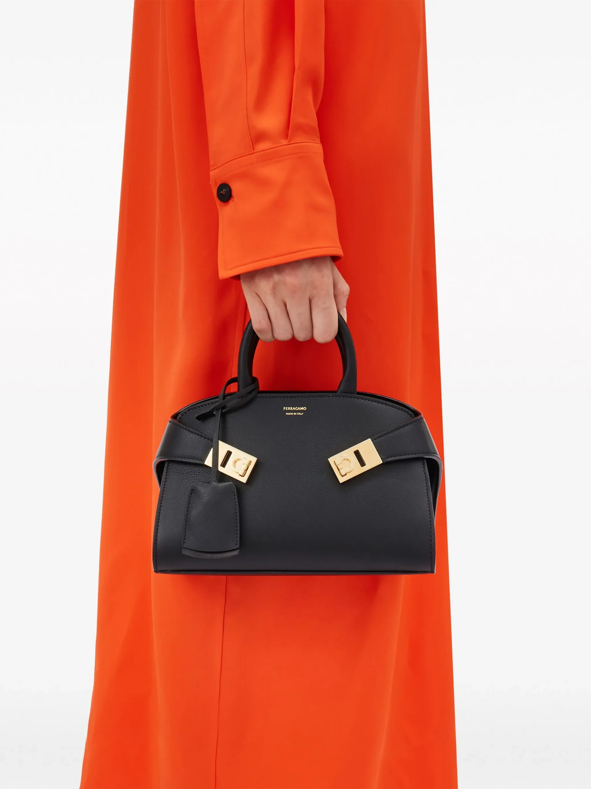 Ferragamo Hug Bag, Hits di Milan Fashion Week 2025