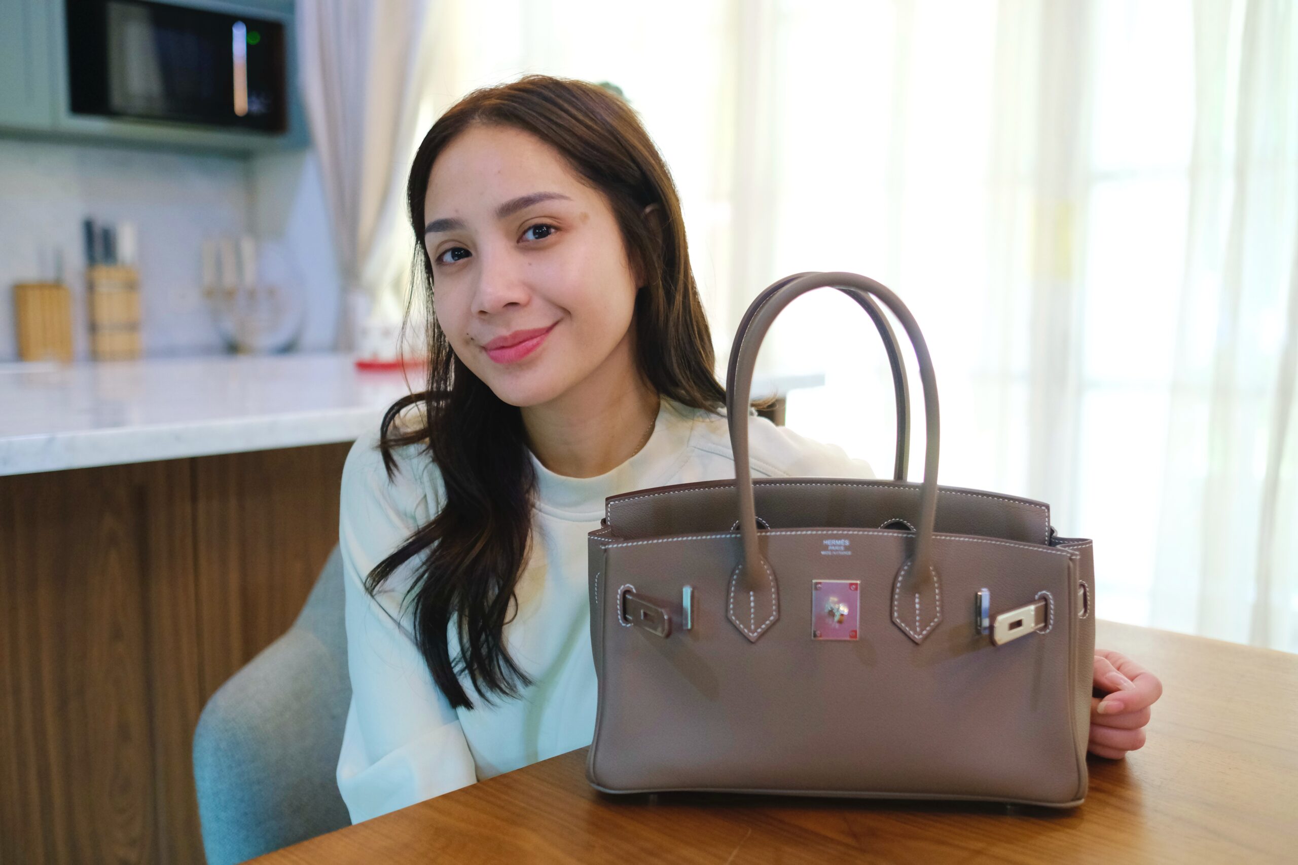 Ada Apa di Dalam Hermès Shoulder Birkin Milik Nagita Slavina?